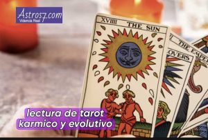 Tarot kármico y evolutivo